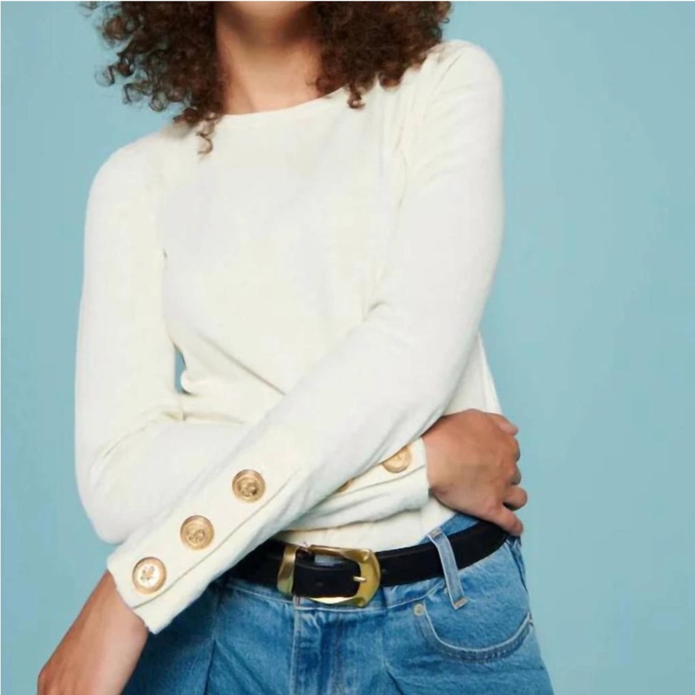 Nation LTD Kiana Crewneck Top in Cream with Oversized Gold Tone Buttons Medium